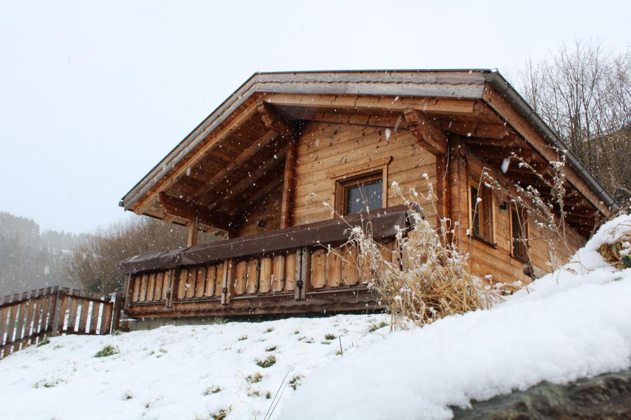 Das Paradieschen Edlitz - Stilvolles Blockhaus Mit Kamin Exterior foto